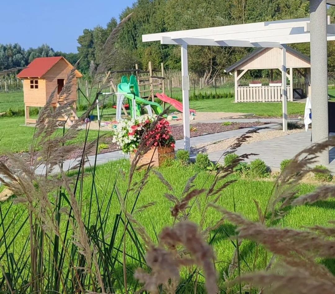 Apartamenty Wilga Spokojne Miejsce Z Calorocznym Jacuzzi I Letnim Basenem วิลกา ภายนอก รูปภาพ